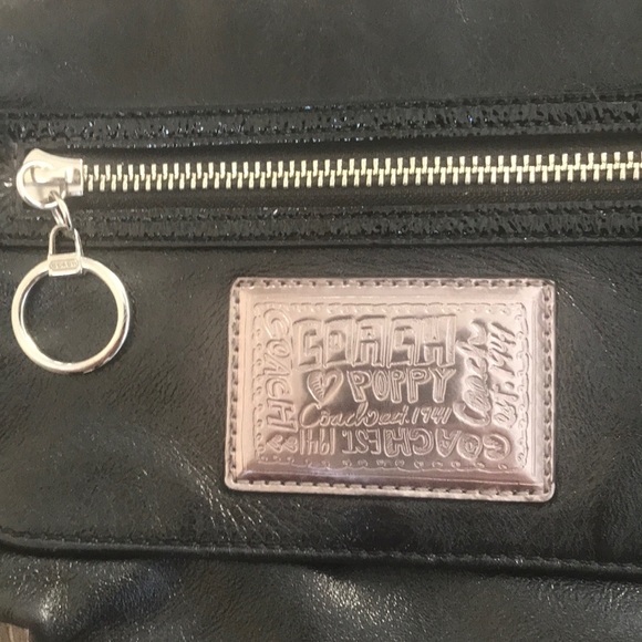 Coach - Picture 3 of 16